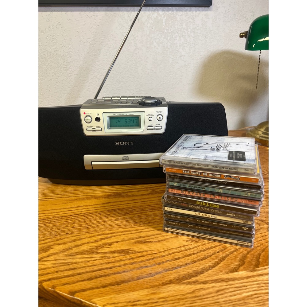 Sony CFD-S47 CD Radio Cassette-Corder Boombox Mega Bass Black Silver AM FM Tuner
